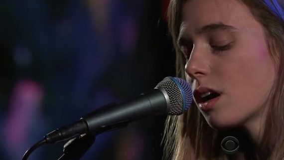 Julien Baker The late show Colbert