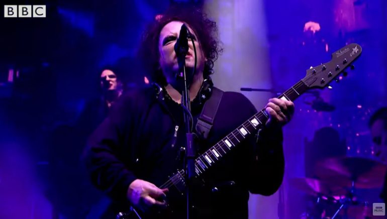 [Vidéo] - The Cure - Burn (Glastonbury 2019)