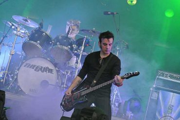 Simon Gallup - The Cure 2012