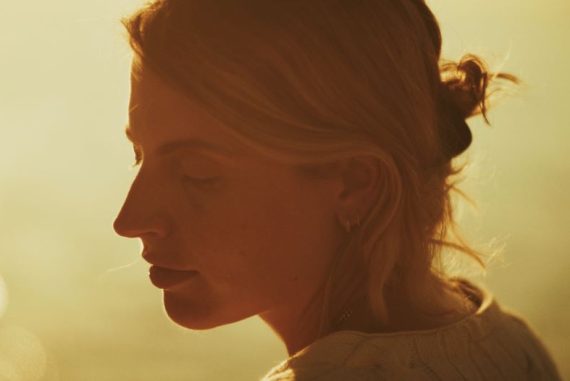 Pauline Drand par Adrien Caulier