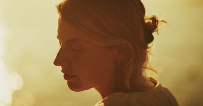 Pauline Drand par Adrien Caulier