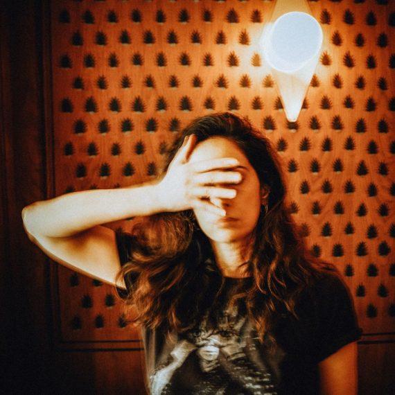 Yasmine Hamdan par Adrien Viot